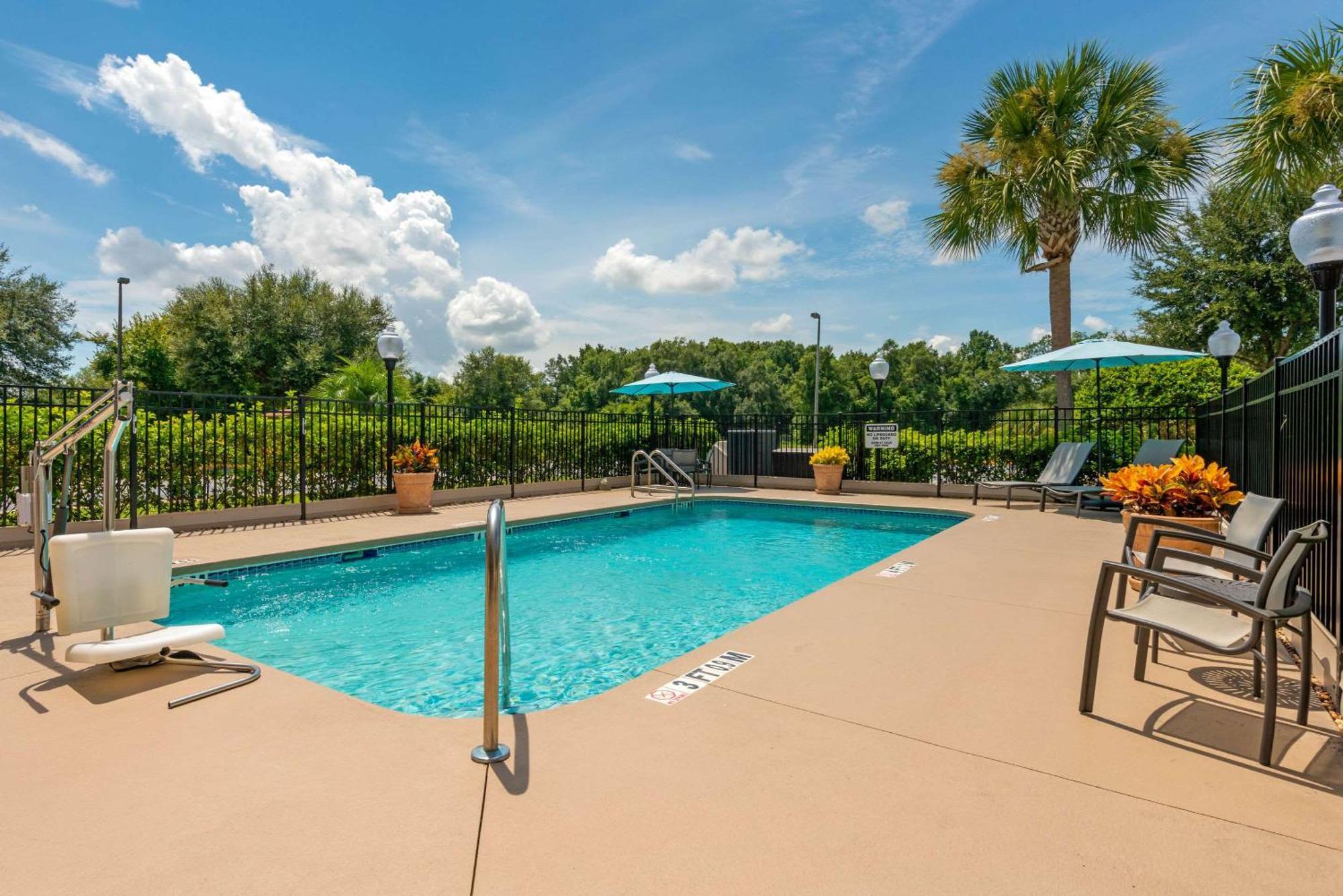 Comfort Inn & Suites Wildwood - The Villages Esterno foto